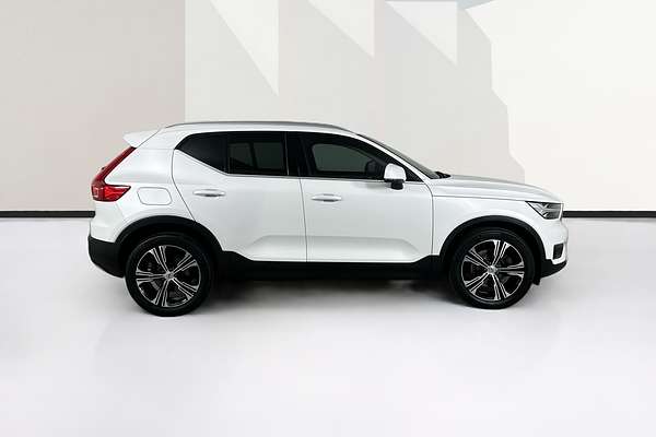 2021 Volvo XC40 T4 INSCRIPTION (AWD) 536 MY21