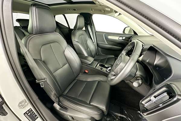 2021 Volvo XC40 T4 INSCRIPTION (AWD) 536 MY21