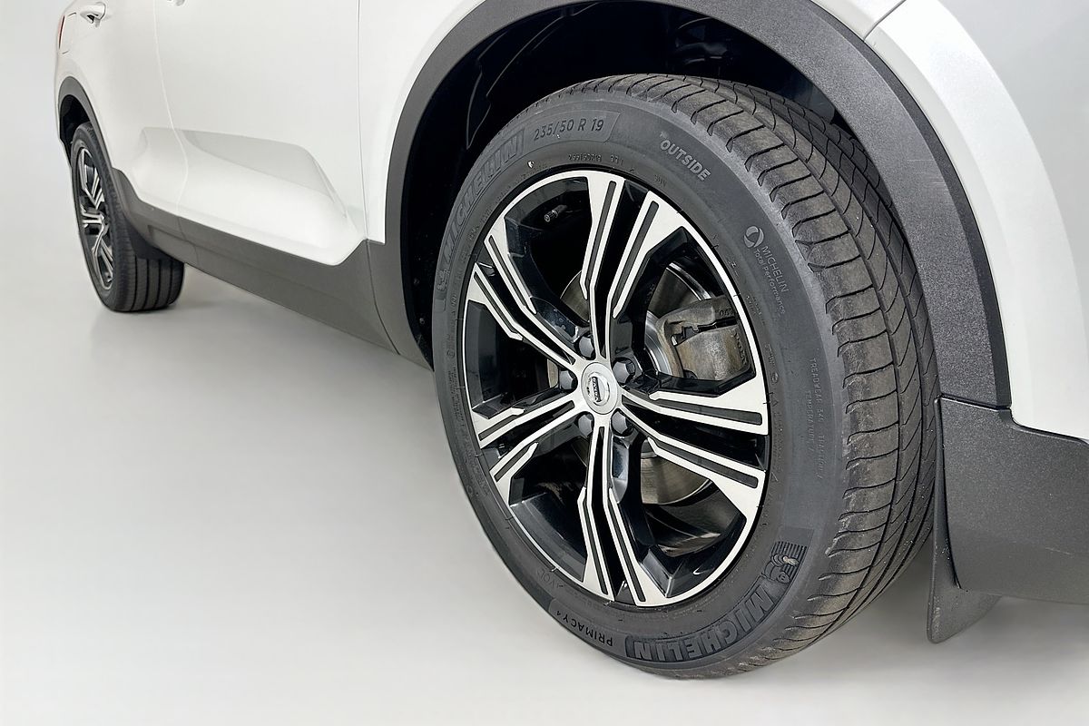 2021 Volvo XC40 T4 INSCRIPTION (AWD) 536 MY21