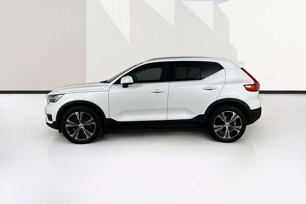 2021 Volvo XC40 T4 INSCRIPTION (AWD) 536 MY21