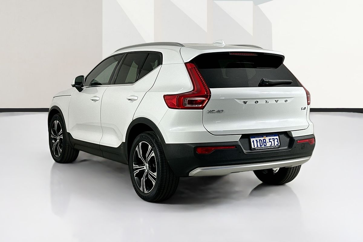 2021 Volvo XC40 T4 INSCRIPTION (AWD) 536 MY21