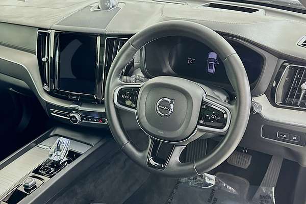 2022 Volvo XC60 RECHARGE PHEV 256 MY22