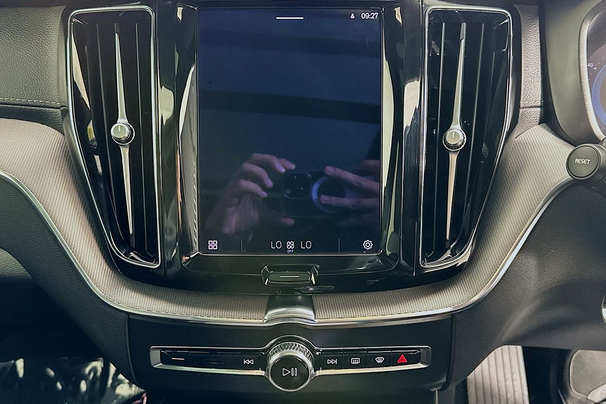 2022 Volvo XC60 RECHARGE PHEV 256 MY22