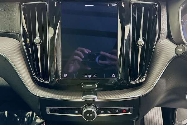 2022 Volvo XC60 RECHARGE PHEV 256 MY22