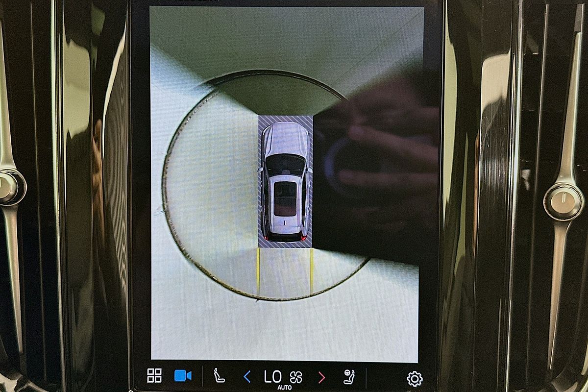 2022 Volvo XC60 RECHARGE PHEV 256 MY22