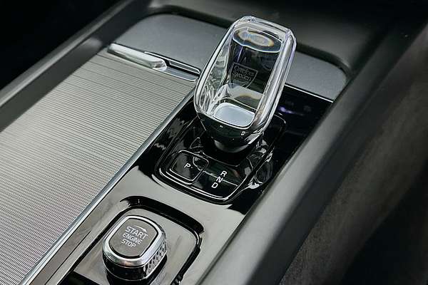 2022 Volvo XC60 RECHARGE PHEV 256 MY22