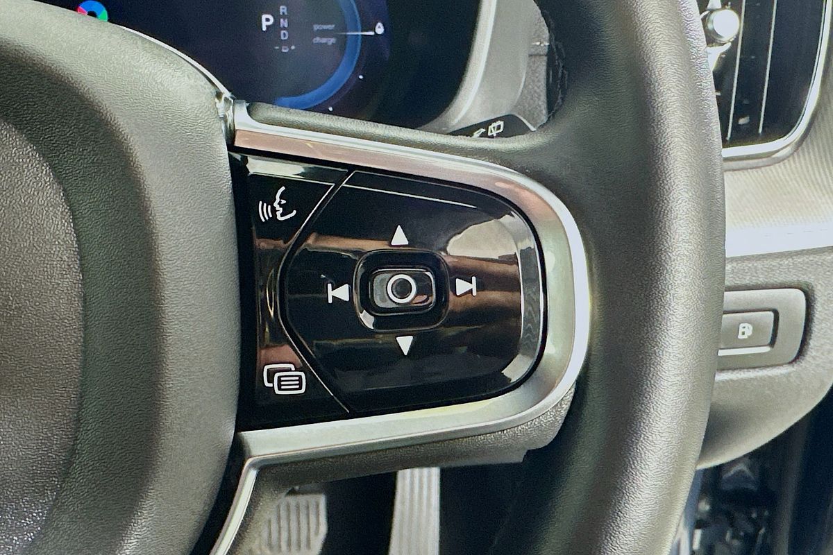 2022 Volvo XC60 RECHARGE PHEV 256 MY22