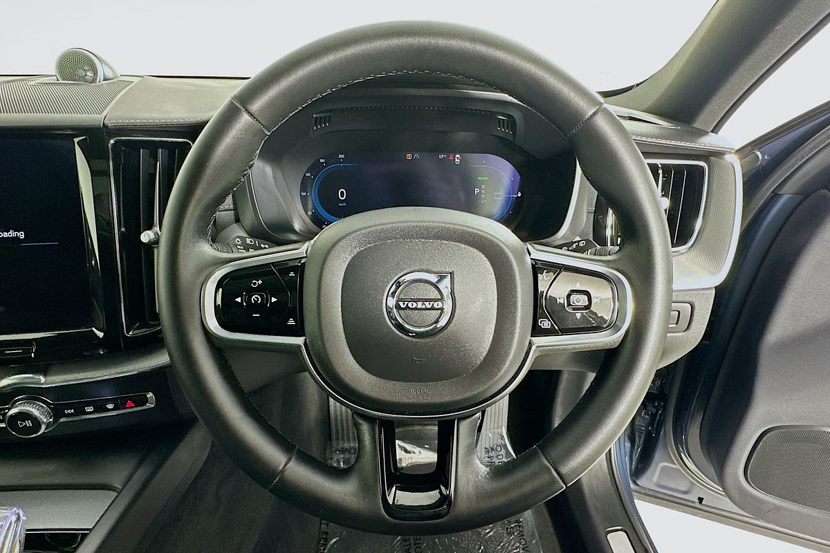 2022 Volvo XC60 RECHARGE PHEV 256 MY22