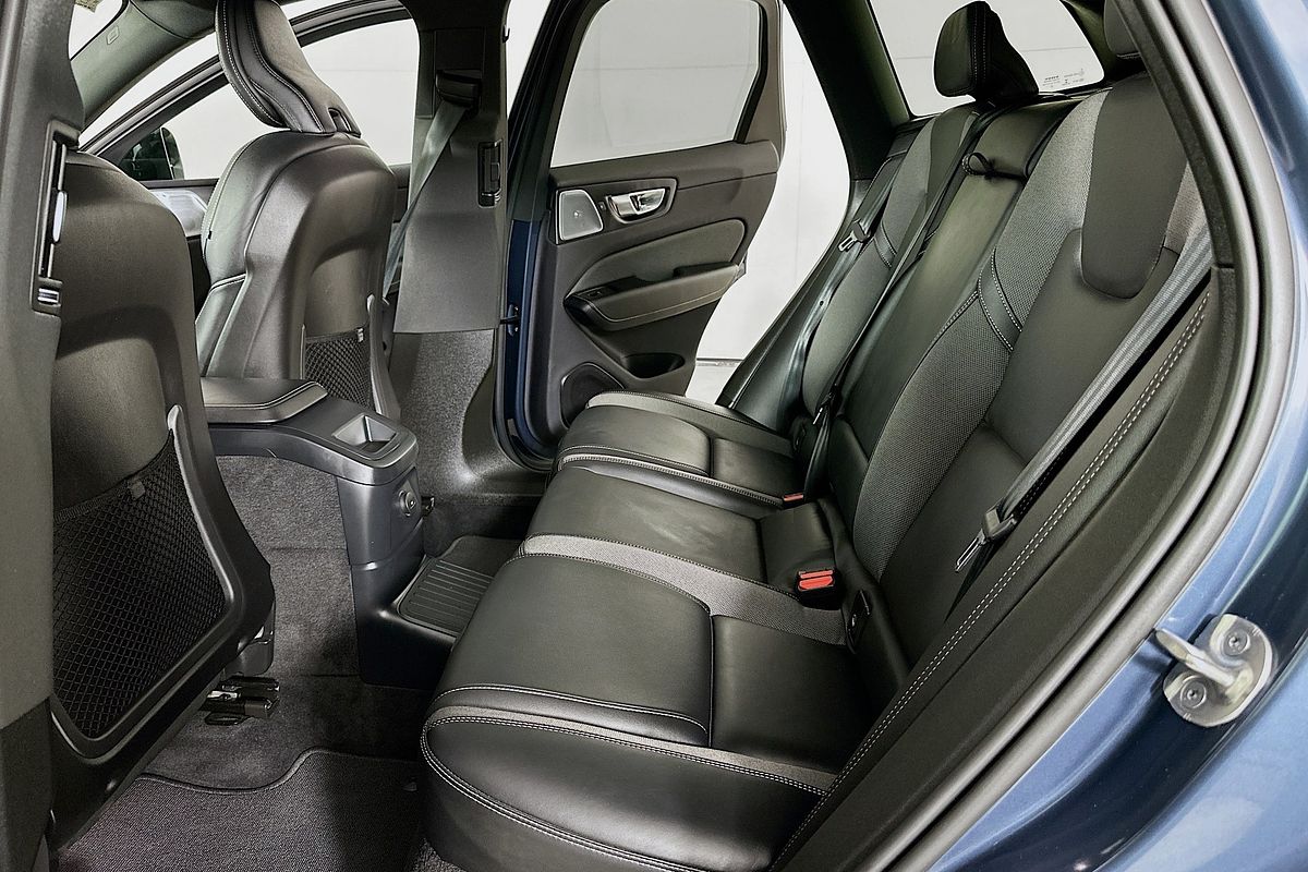 2022 Volvo XC60 RECHARGE PHEV 256 MY22