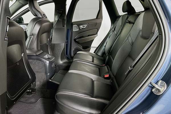 2022 Volvo XC60 RECHARGE PHEV 256 MY22