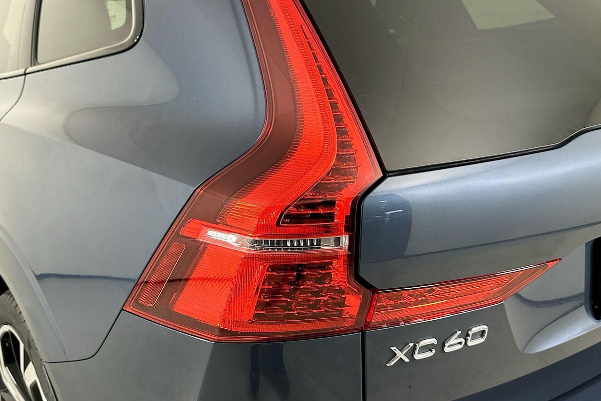 2022 Volvo XC60 RECHARGE PHEV 256 MY22