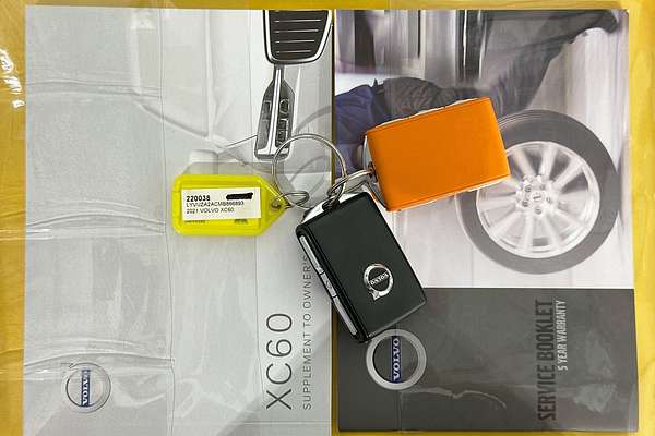 2021 Volvo XC60 T6 R-DESIGN (AWD) 246 MY21