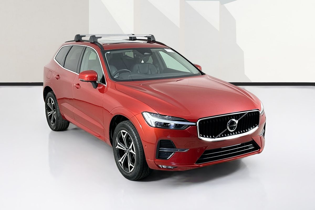 2021 Volvo XC60 B5 MOMENTUM MHEV 246 MY22