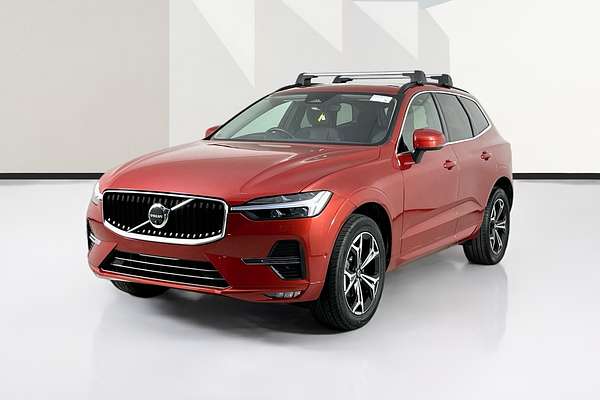 2021 Volvo XC60 B5 MOMENTUM MHEV 246 MY22