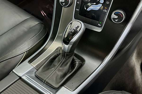 2014 Volvo XC60 D5 R-DESIGN (AWD) DZ MY14