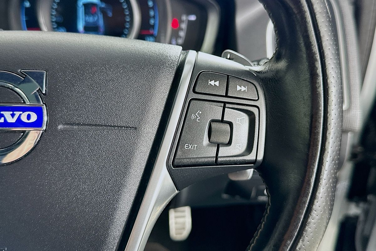 2014 Volvo XC60 D5 R-DESIGN (AWD) DZ MY14