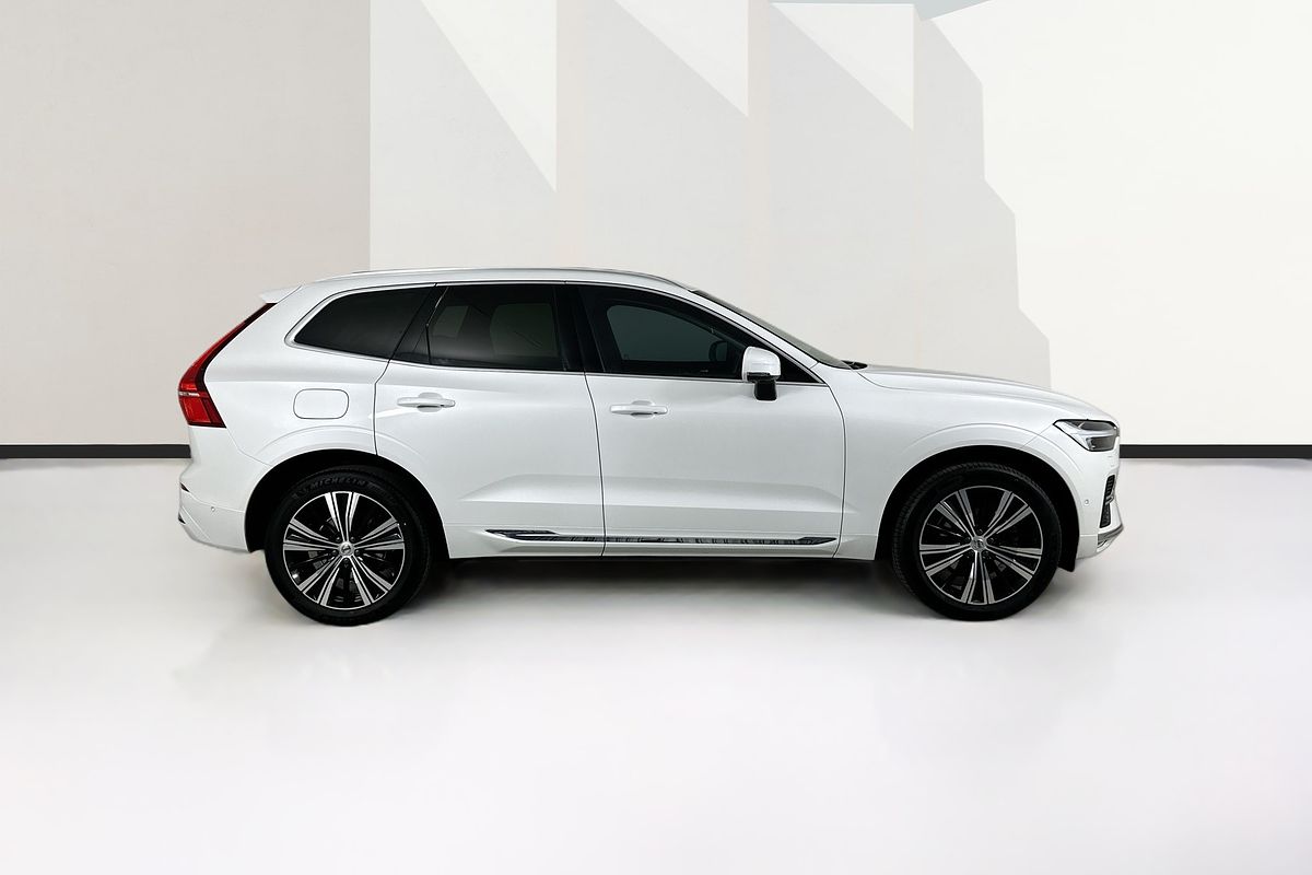 2022 Volvo XC60 B5 INSCRIPTION MHEV 246 MY22