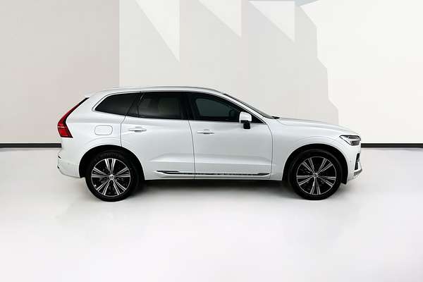 2022 Volvo XC60 B5 INSCRIPTION MHEV 246 MY22