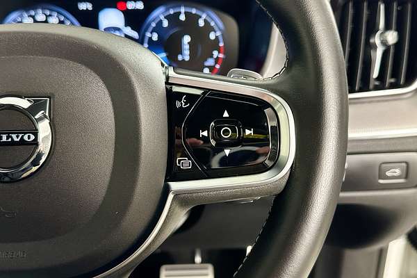2019 Volvo XC60 T6 R-DESIGN (AWD) 246 MY20
