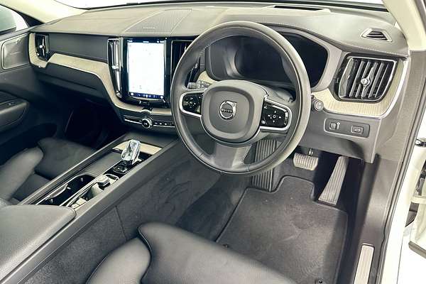 2022 Volvo XC60 B5 INSCRIPTION MHEV 246 MY22