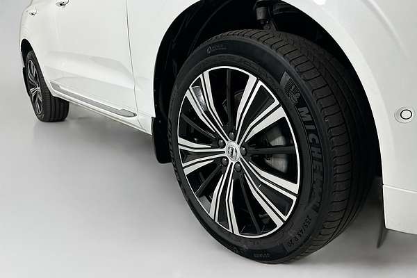 2023 Volvo XC60 ULTIMATE B5 BRIGHT MHEV 246 MY23B