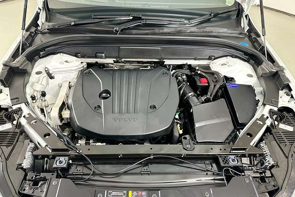 2022 Volvo XC60 B5 INSCRIPTION MHEV 246 MY22