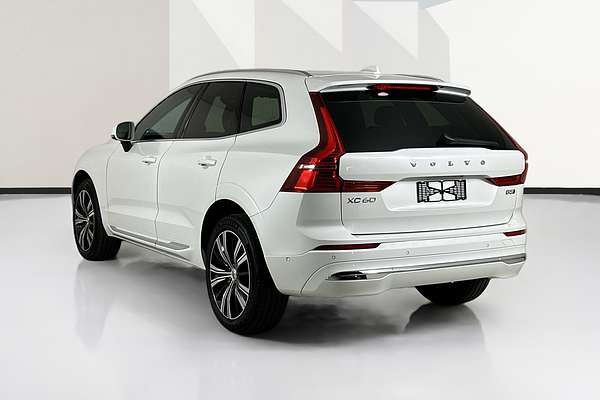 2022 Volvo XC60 B5 INSCRIPTION MHEV 246 MY22