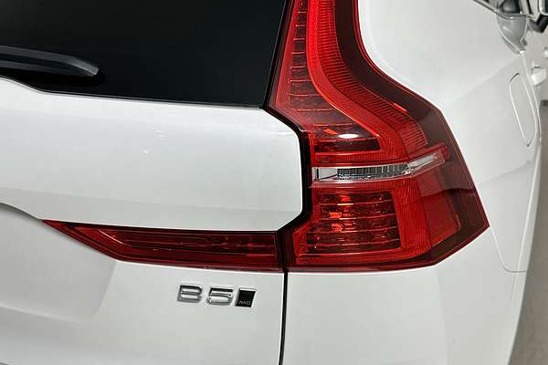 2022 Volvo XC60 B5 INSCRIPTION MHEV 246 MY22