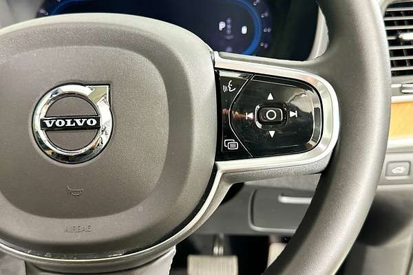 2022 Volvo XC90 PLUS B5 MHEV 256 MY23