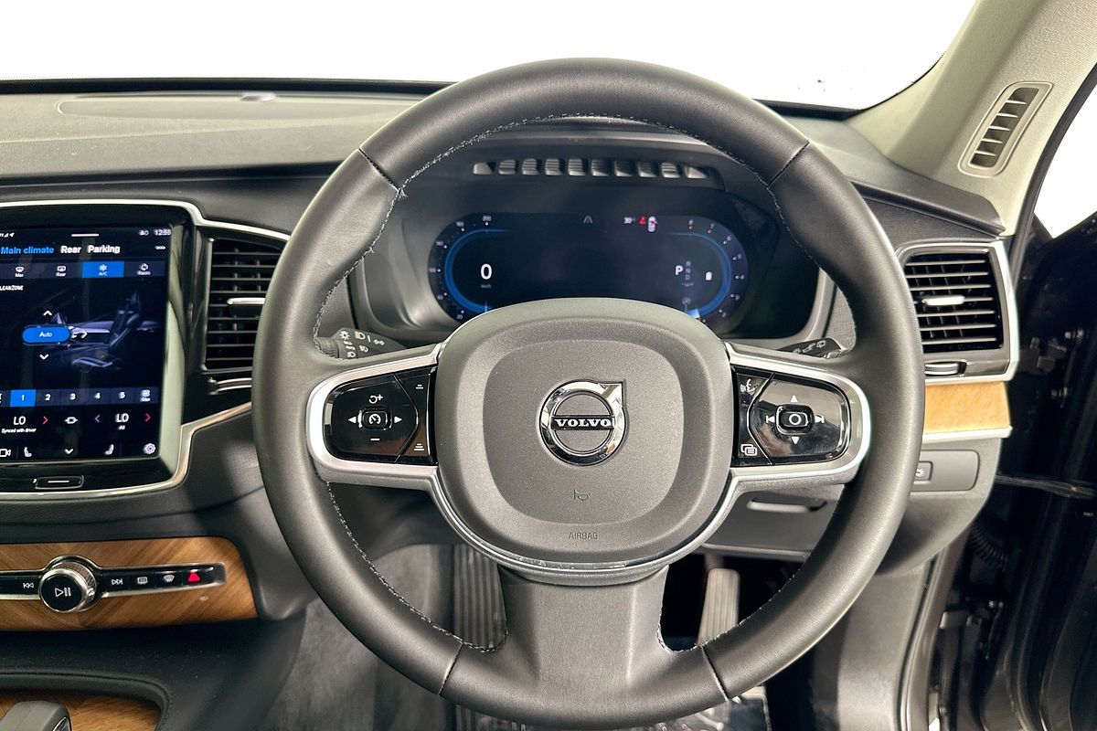 2022 Volvo XC90 PLUS B5 MHEV 256 MY23