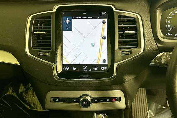 2016 Volvo XC90 T6 2.0 MOMENTUM 256 MY16
