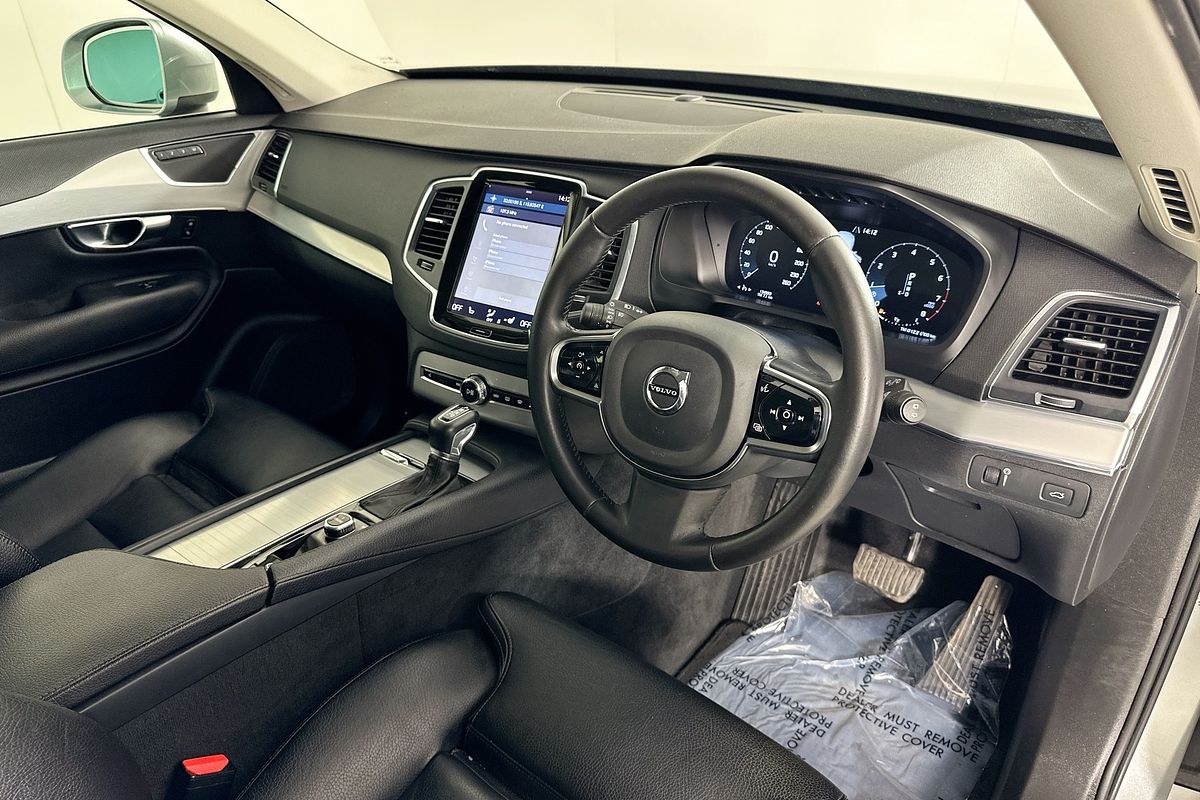 2016 Volvo XC90 T6 2.0 MOMENTUM 256 MY16