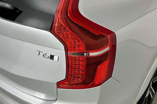 2021 Volvo XC90 T6 R-DESIGN (AWD) 256 MY21