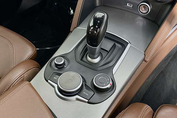 2018 Alfa Romeo STELVIO FIRST EDITION 949 MY18