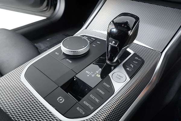 2022 BMW 3 30e M SPORT PHEV G20