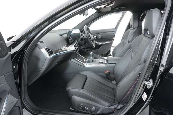2025 BMW M3  G80 LCI