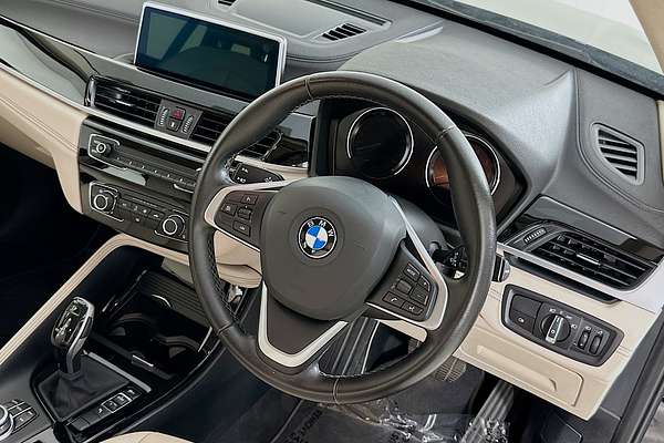 2021 BMW X1 sDRIVE 18i F48