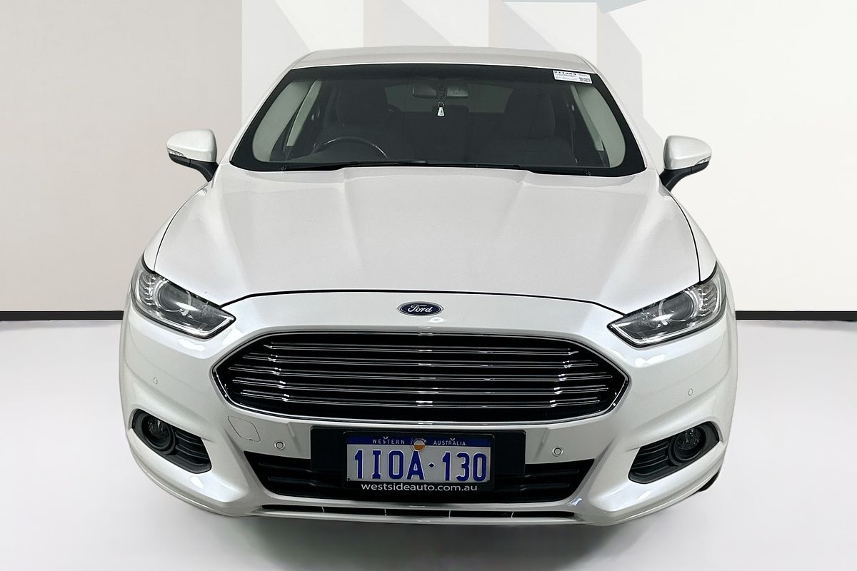 Vehicle photo 2