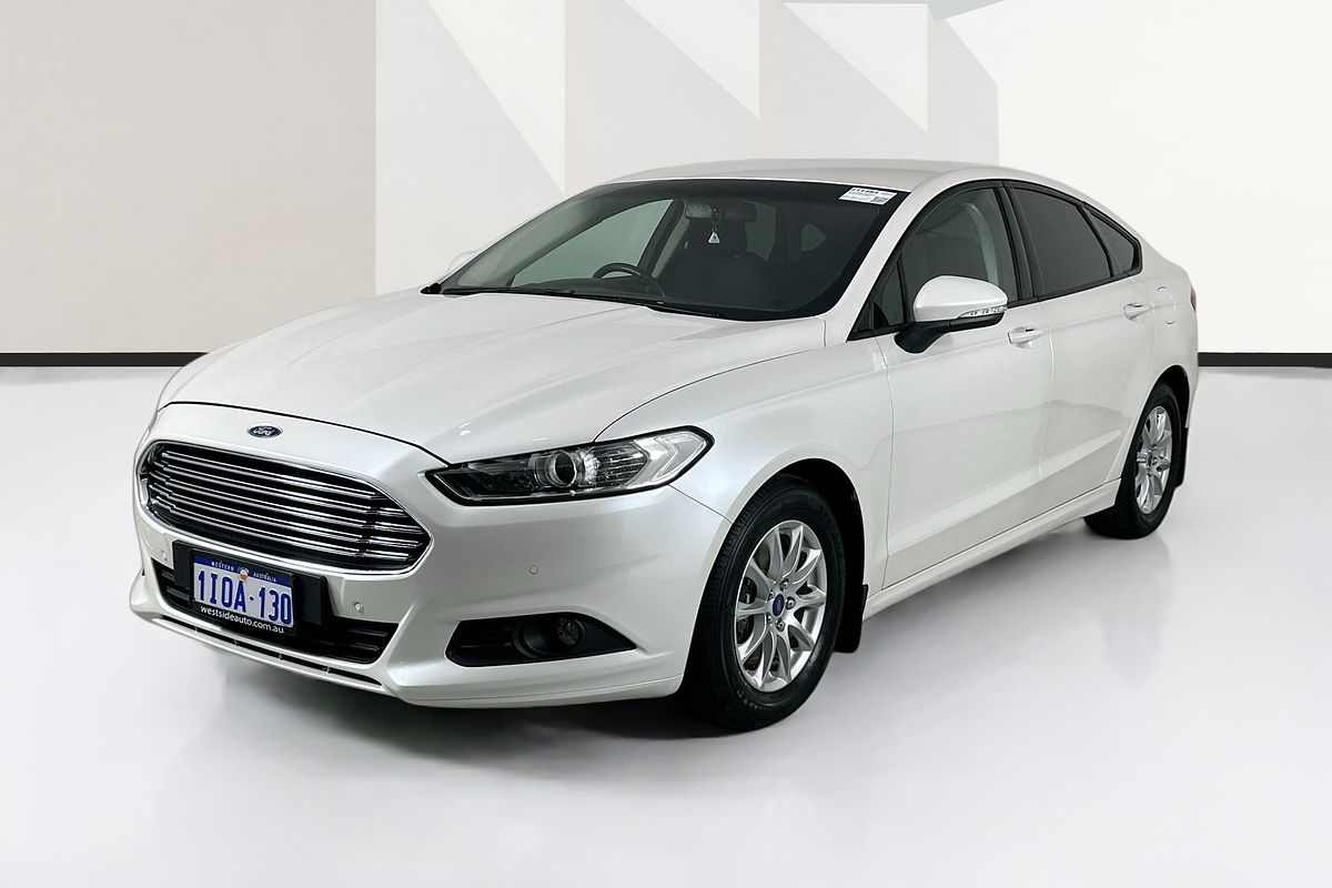 Vehicle photo 3