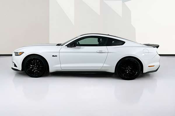 2017 Ford MUSTANG FASTBACK GT 5.0 V8 FM MY17