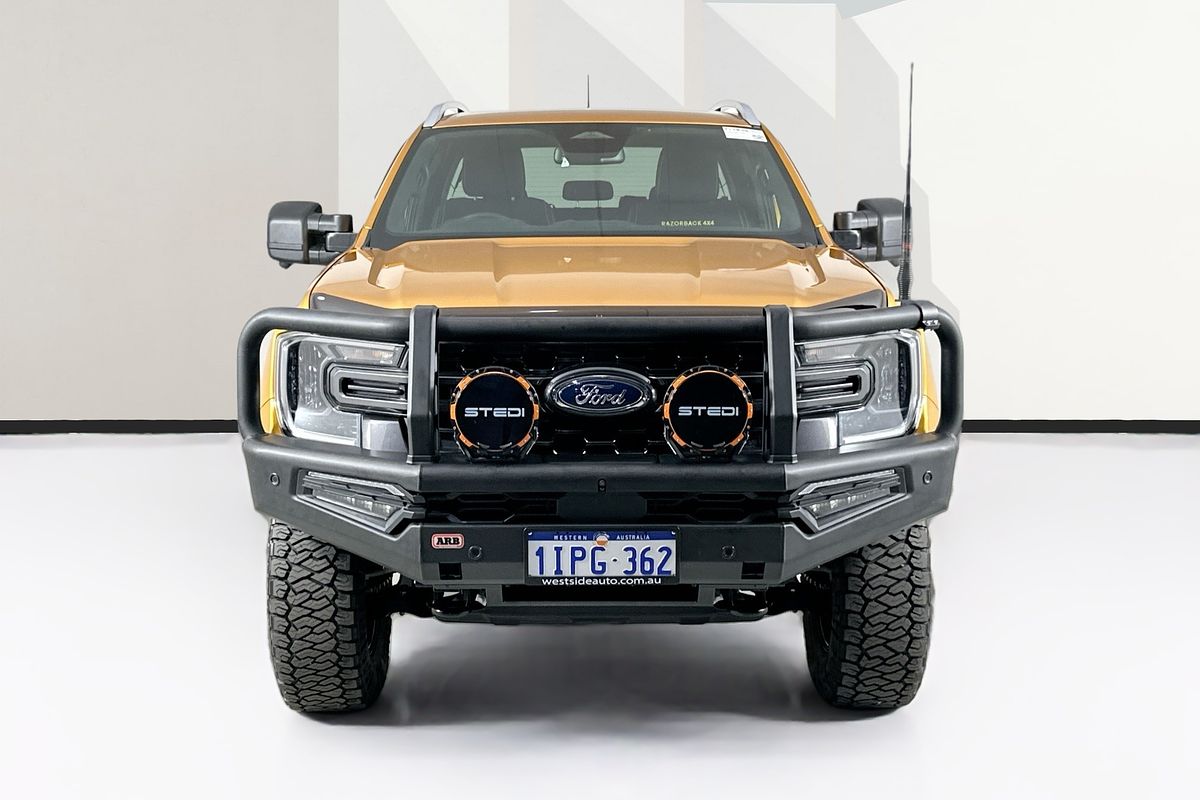 Vehicle photo 2