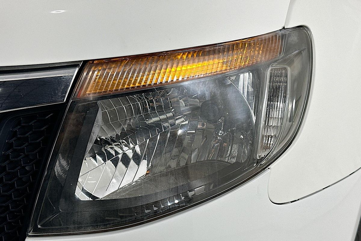 Vehicle photo 3