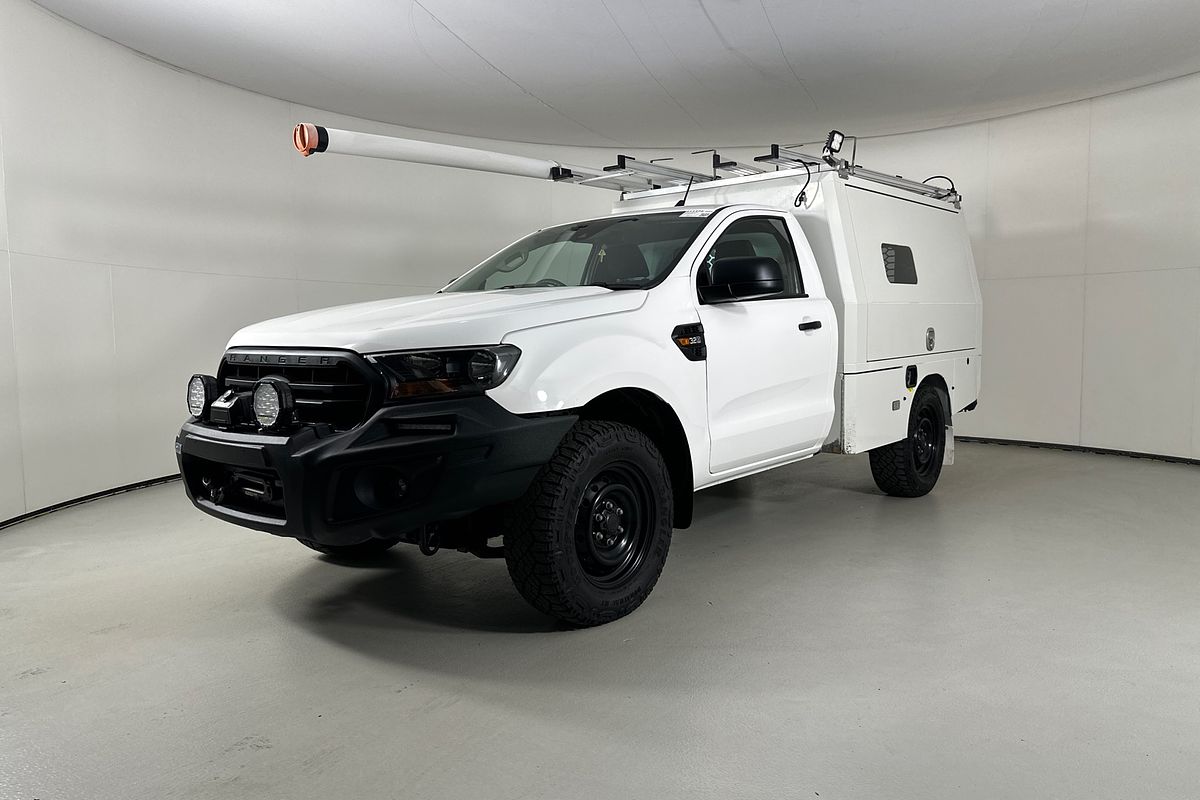 Vehicle photo 3