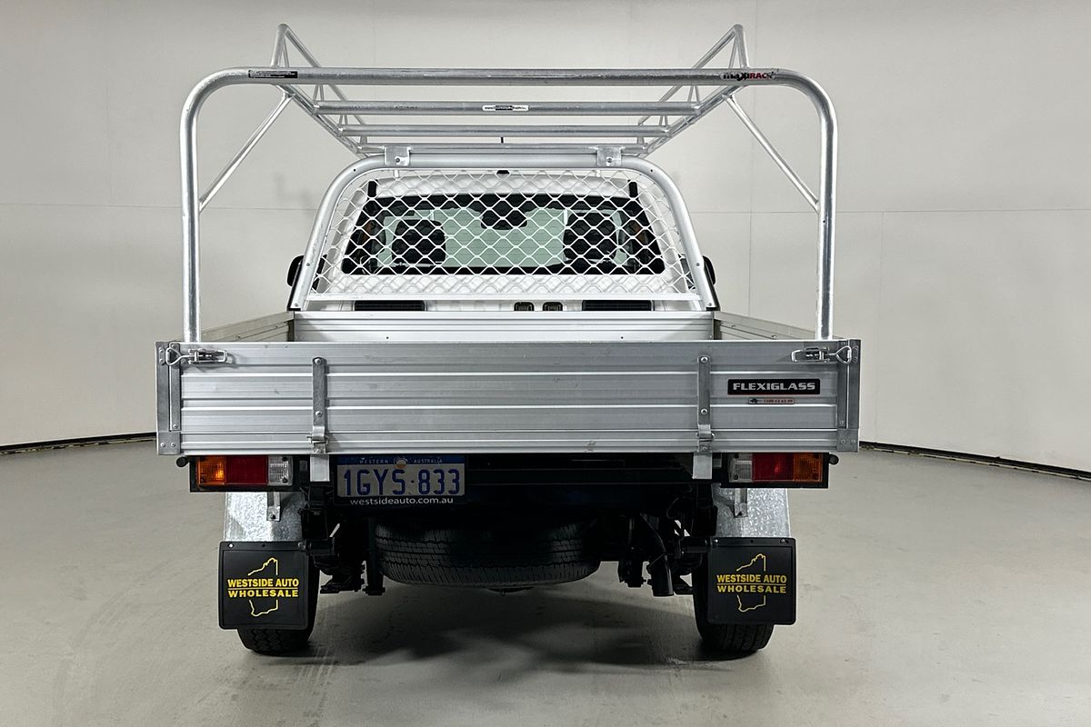 Vehicle photo 6