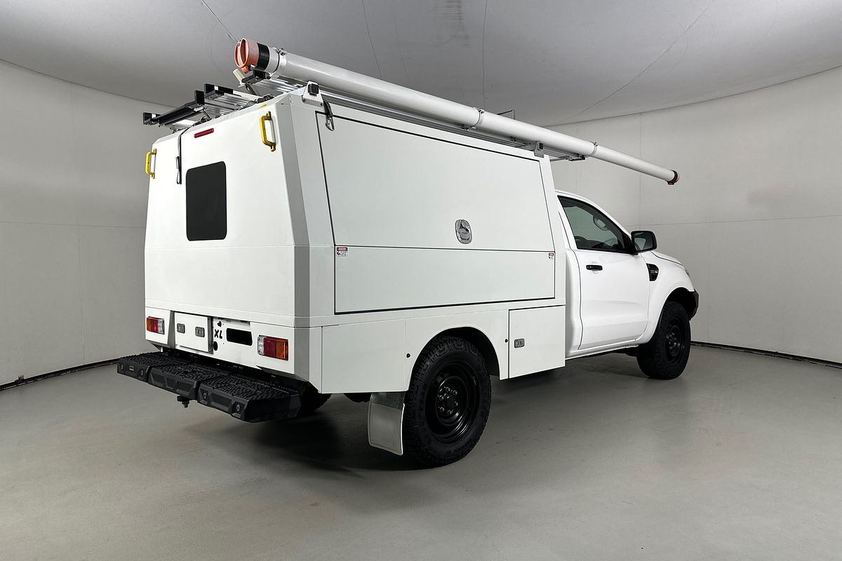 Vehicle photo 7
