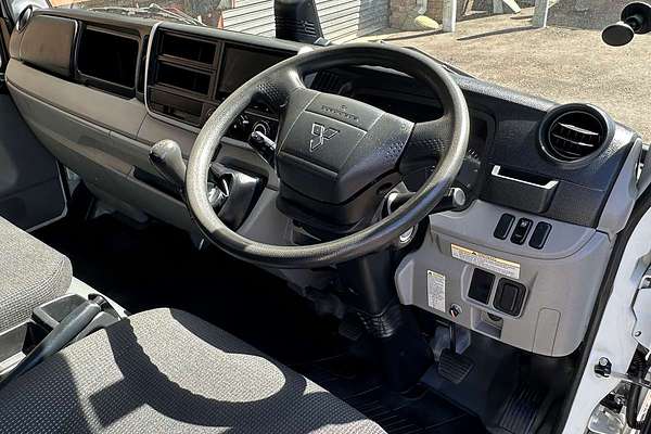 2023 Fuso Canter 515 4x2 SWB