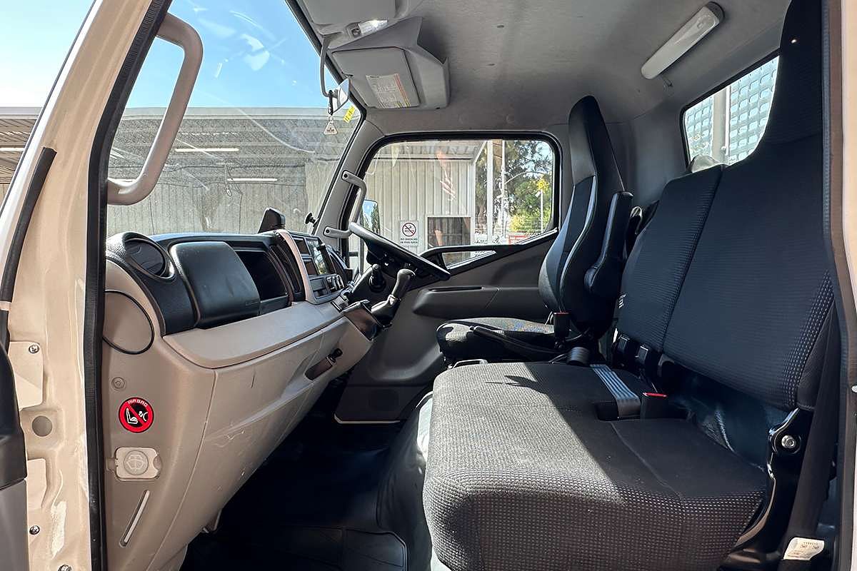 2023 Fuso Canter 515 4x2 SWB
