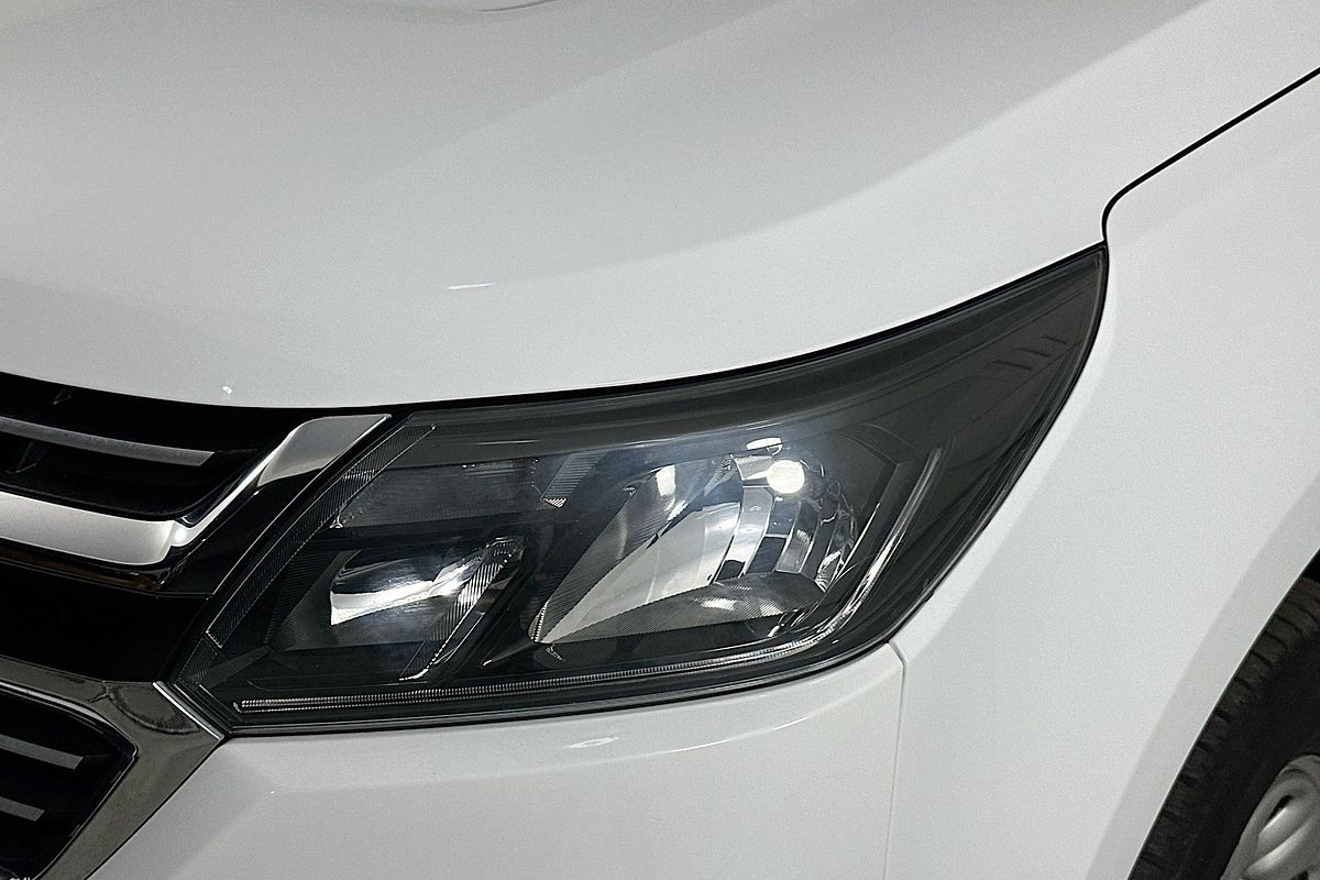 Vehicle photo 3
