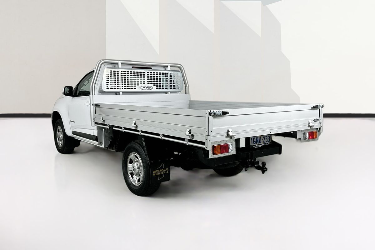 Vehicle photo 6
