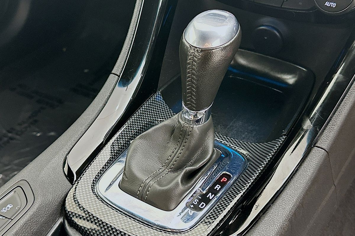 2017 Holden COMMODORE SV6 VF II MY17